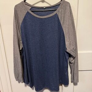 Casual Blue and Gray Women's Raglan Top